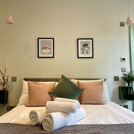 Cute 1-Bedroom Ground Apartment In Stoke Newington Londra Dış mekan fotoğraf