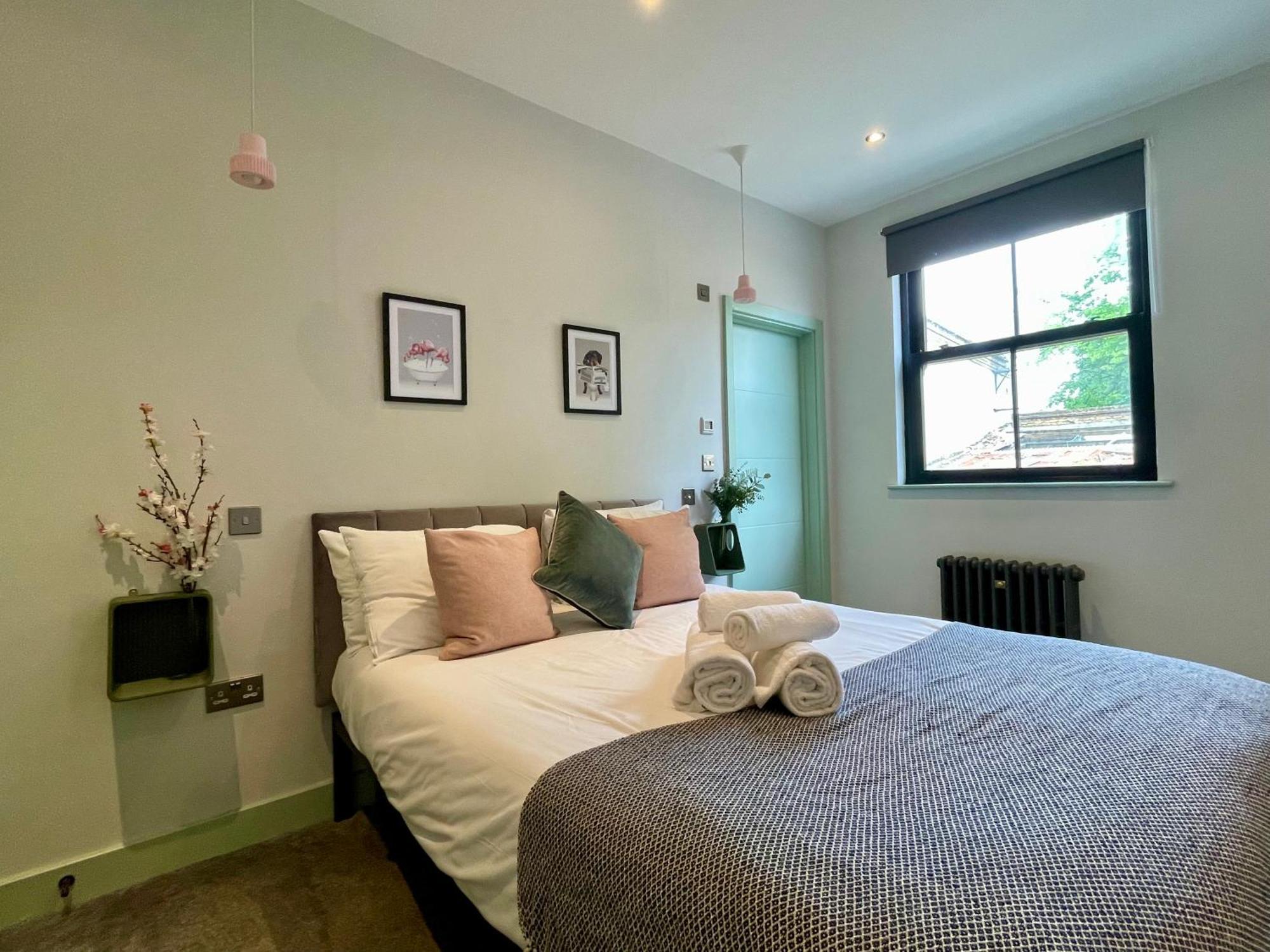 Cute 1-Bedroom Ground Apartment In Stoke Newington Londra Dış mekan fotoğraf